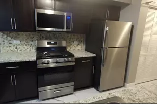 309 Teak Ln, Streamwood, IL 60107 - Photo 7