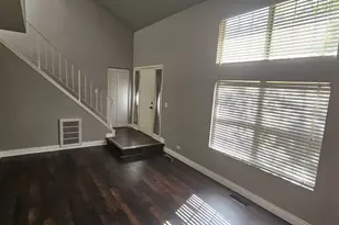 309 Teak Ln, Streamwood, IL 60107 - Photo 9