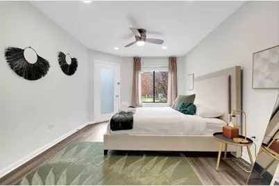 379 Sandhurst Circle #1, Glen Ellyn, IL 60137 - Photo 9