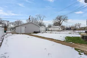 147 N Fulton Ave, Bradley, IL 60915 - Photo 31