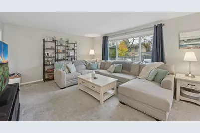 186 Ivy Lane, Bloomingdale, IL 60108 - Photo 11