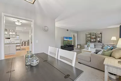 186 Ivy Lane, Bloomingdale, IL 60108 - Photo 9