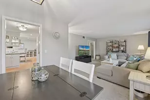 186 Ivy Ln, Bloomingdale, IL 60108 - Photo 9