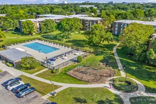 1311 S Finley Rd, Lombard, IL 60148 - Photo 15