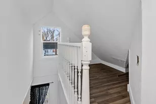 712 N Cedarwood Cir, Round Lake Heights, IL 60073 - Photo 11