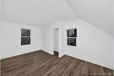 712 N Cedarwood Circle, Round Lake Heights, IL 60073 - Photo 13