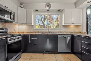 368 Woodland Rd, Highland Park, IL 60035 - Photo 7