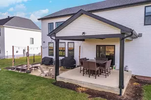 5104 Finlen Ln, Bloomington, IL 61705 - Photo 3