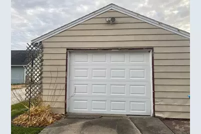 1547 1/2 Pulaski Street, Peru, IL 61354 - Photo 17