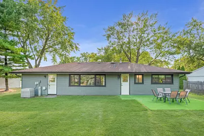 208 W Hartford Drive, Schaumburg, IL 60193 - Photo 27