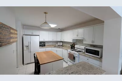 121 Crescent Lane #121, Schaumburg, IL 60193 - Photo 11