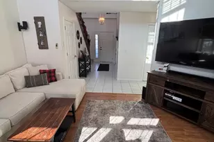 121 Crescent Ln, Schaumburg, IL 60193 - Photo 7