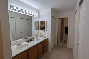 121 Crescent Ln, Schaumburg, IL 60193 - Photo 19