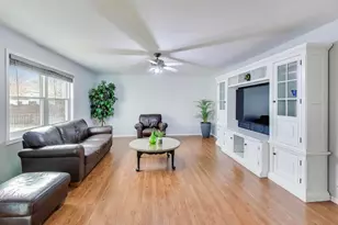 635 Huron Dr, Romeoville, IL 60446 - Photo 11