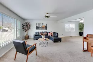 635 Huron Dr, Romeoville, IL 60446 - Photo 3