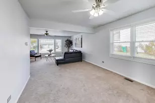 635 Huron Dr, Romeoville, IL 60446 - Photo 7