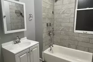 1252 W Elmdale Ave, Chicago, IL 60660 - Photo 7