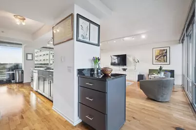 9715 Woods Drive #1110, Skokie, IL 60076 - Photo 17