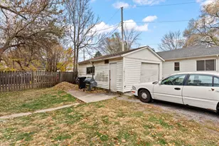 51 E Bradley Ave, Champaign, IL 61820 - Photo 19