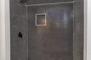 8246 S Woodlawn Ave, Chicago, IL 60619 - Photo 35