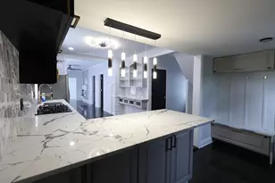 15239 Vincennes Rd, Phoenix, IL 60426 - Photo 13