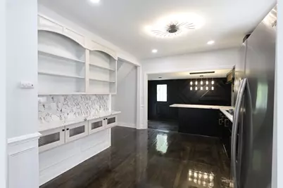 15239 Vincennes Road, Phoenix, IL 60426 - Photo 11