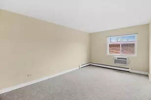 3615 E Central Rd, Glenview, IL 60025 - Photo 29