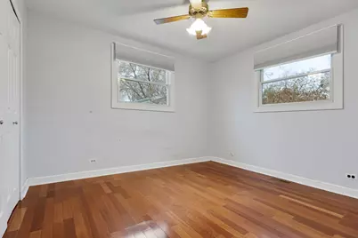 229 Shawnee Drive, Carol Stream, IL 60188 - Photo 15