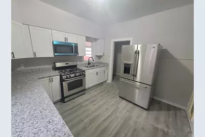 506 S Lasalle Street, Aurora, IL 60505 - Photo 7