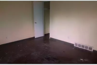 [Address not provided], Rockford, IL 61101 - Photo 11