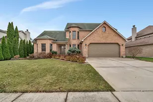 717 Casey Dr, Minooka, IL 60447 - Photo 1