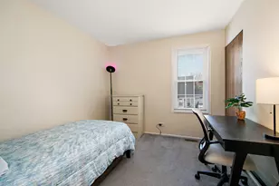 29W477 Blackthorn Ln, Warrenville, IL 60555 - Photo 13