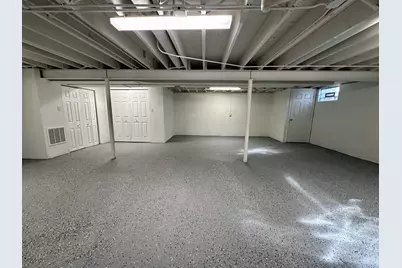 1229 E 165th Place, South Holland, IL 60473 - Photo 9