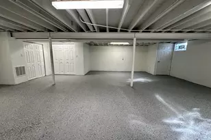 1229 E 165th Pl, South Holland, IL 60473 - Photo 9