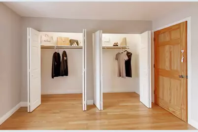 9420 Bay Colony Drive #2E, Des Plaines, IL 60016 - Photo 17