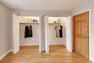 9420 Bay Colony Dr, Des Plaines, IL 60016 - Photo 17