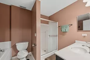 8304 Sierra Woods Ln, Carpentersville, IL 60110 - Photo 13