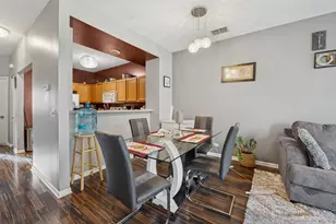 8304 Sierra Woods Ln, Carpentersville, IL 60110 - Photo 5