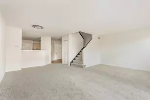 135 President Ct, Carol Stream, IL 60188 - Photo 3