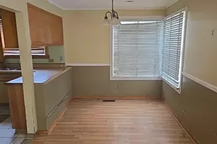 12811 S Elizabeth St, Calumet Park, IL 60827 - Photo 11