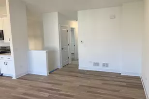 935 Saddle Ridge Dr, Joliet, IL 60432 - Photo 3