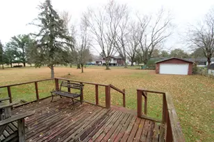 8105 Lawrence Rd, Harvard, IL 60033 - Photo 11