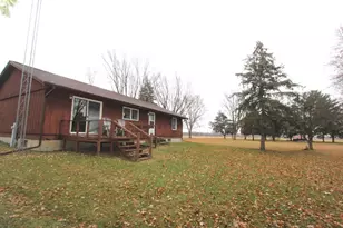 8105 Lawrence Rd, Harvard, IL 60033 - Photo 13