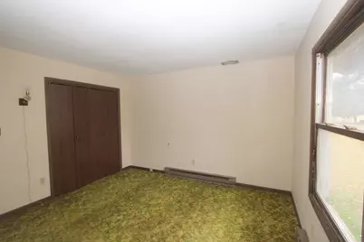 8105 Lawrence Road, Harvard, IL 60033 - Photo 7