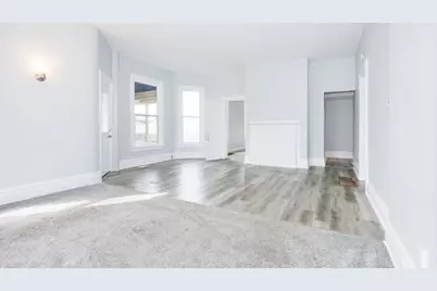 610 E Mulberry Street, Bloomington, IL 61701 - Photo 11