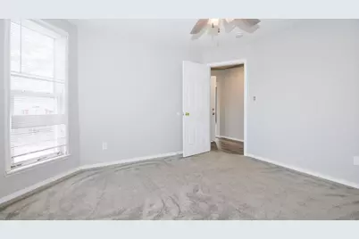 610 E Mulberry Street, Bloomington, IL 61701 - Photo 39