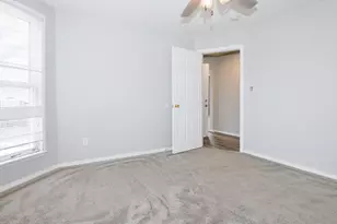 610 E Mulberry St, Bloomington, IL 61701 - Photo 39