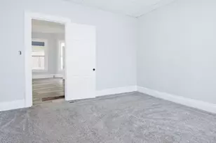 610 E Mulberry St, Bloomington, IL 61701 - Photo 27