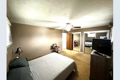 2204 E Lincoln Street #13, Bloomington, IL 61701 - Photo 13