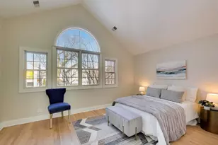 1919 W Fletcher St, Chicago, IL 60657 - Photo 25